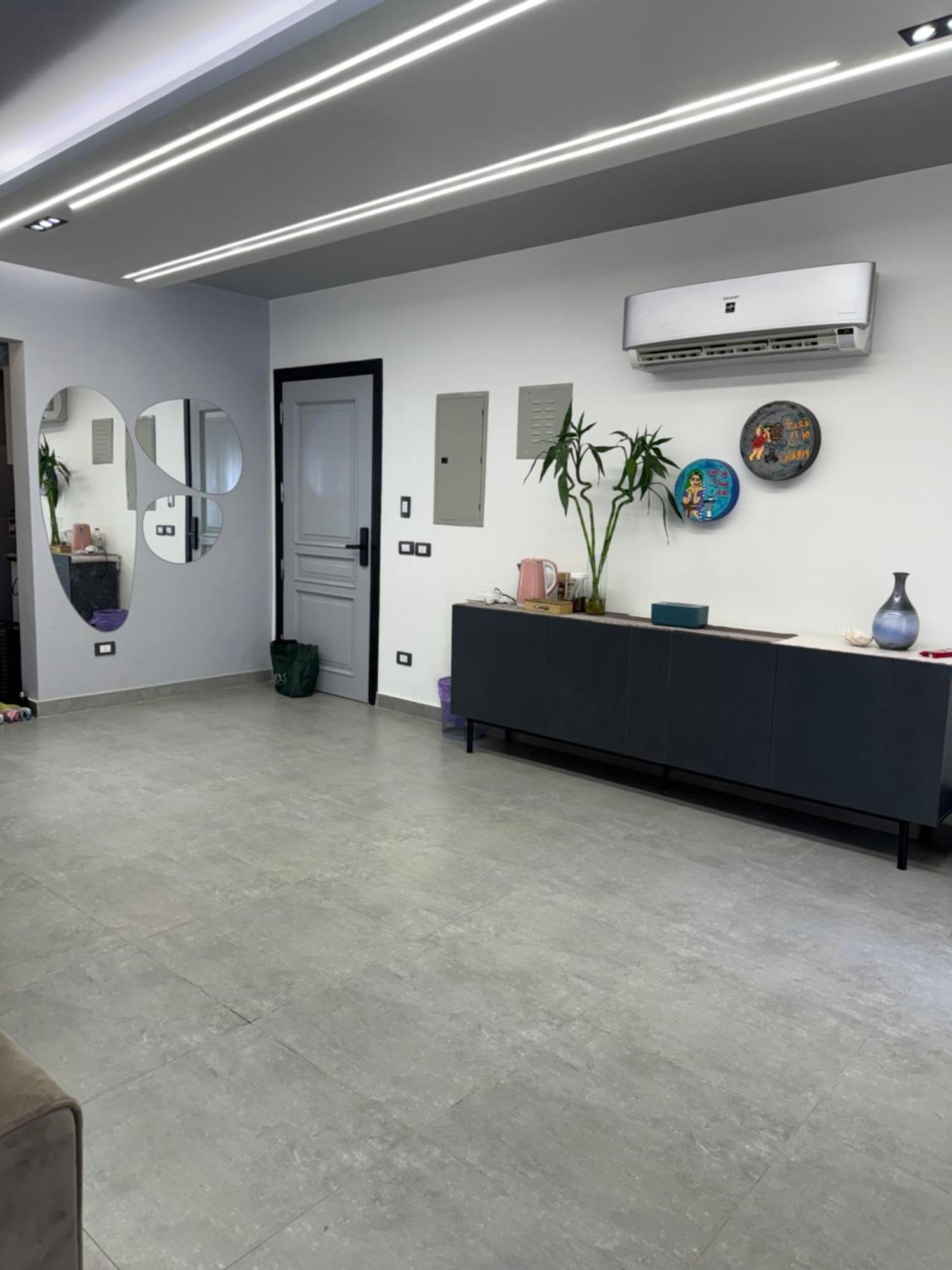 Apartment مفروشة بالقاهرة الجديدة *